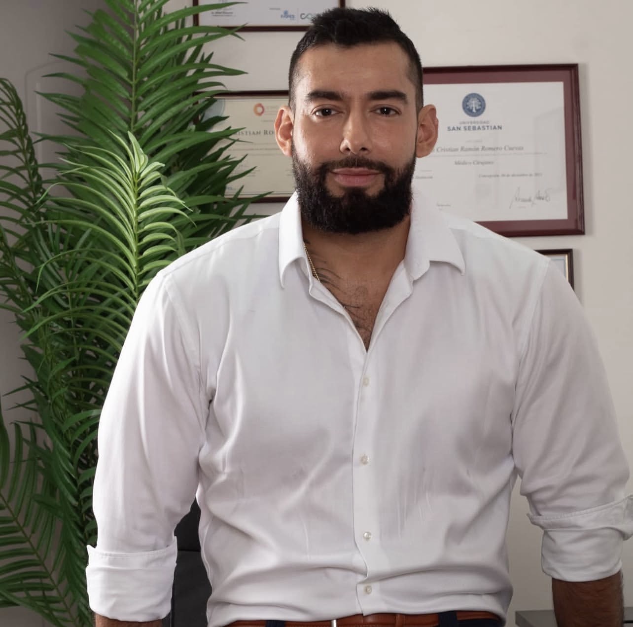 Dr. Cristian Romero